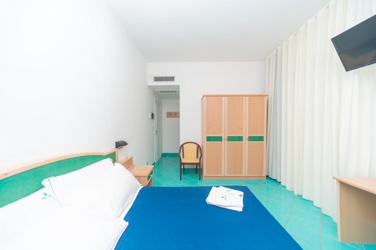 Hotel America Marina di Camerota Eksteriør bilde